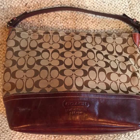 Handbag - Picture 2 of 4